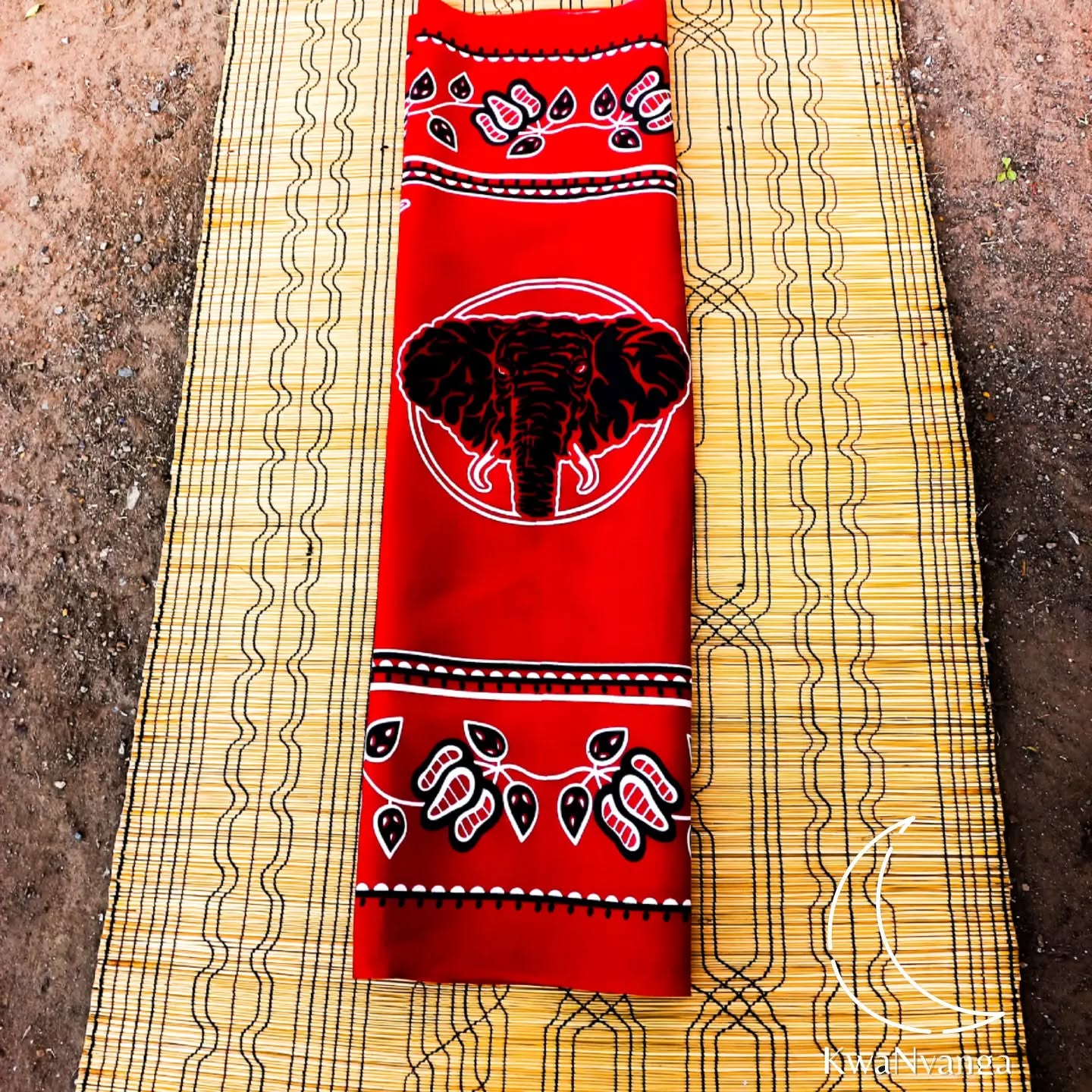 iNdlovu Bhayi - Elephant Cloth