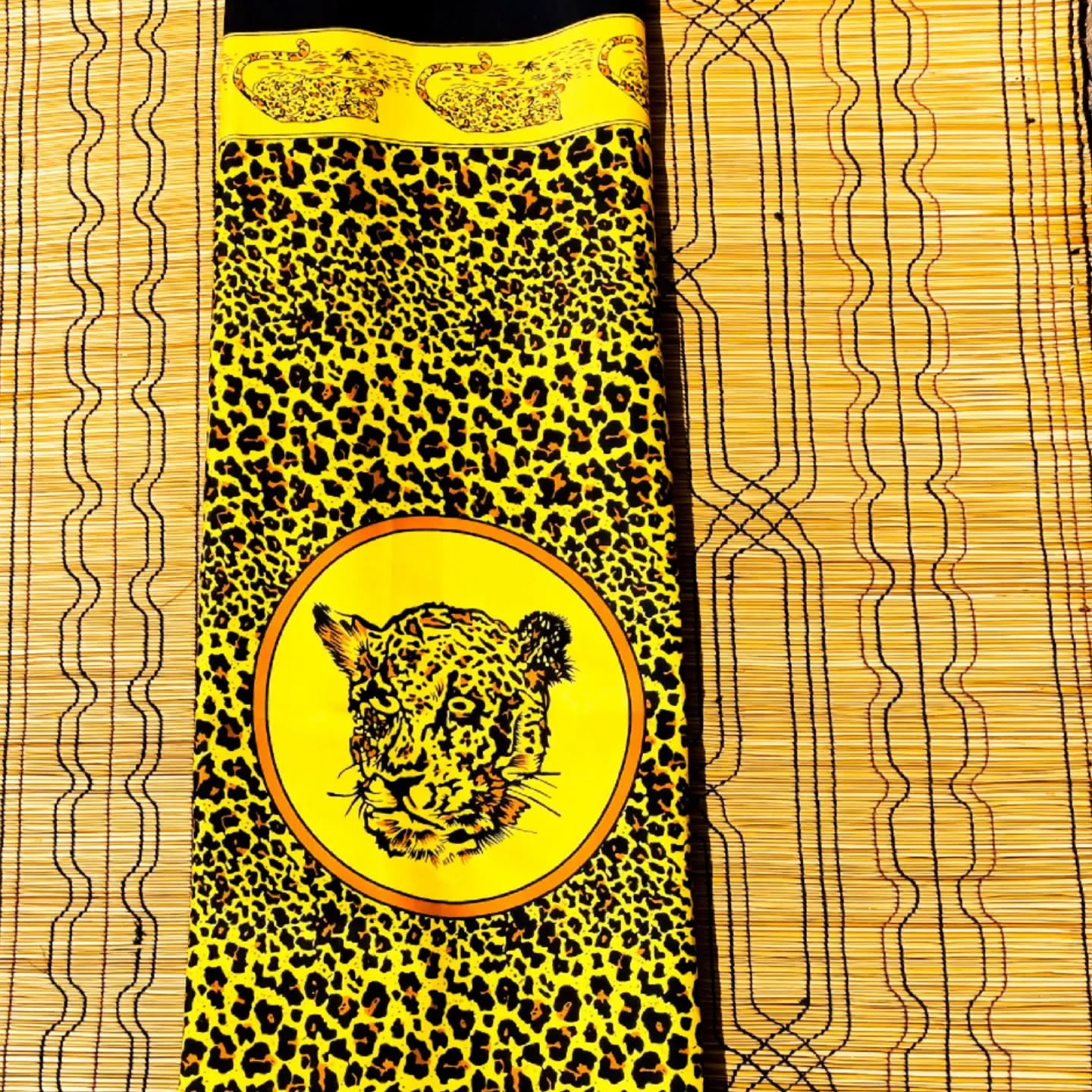 iNgwe Bhayi - Leopard Cloth