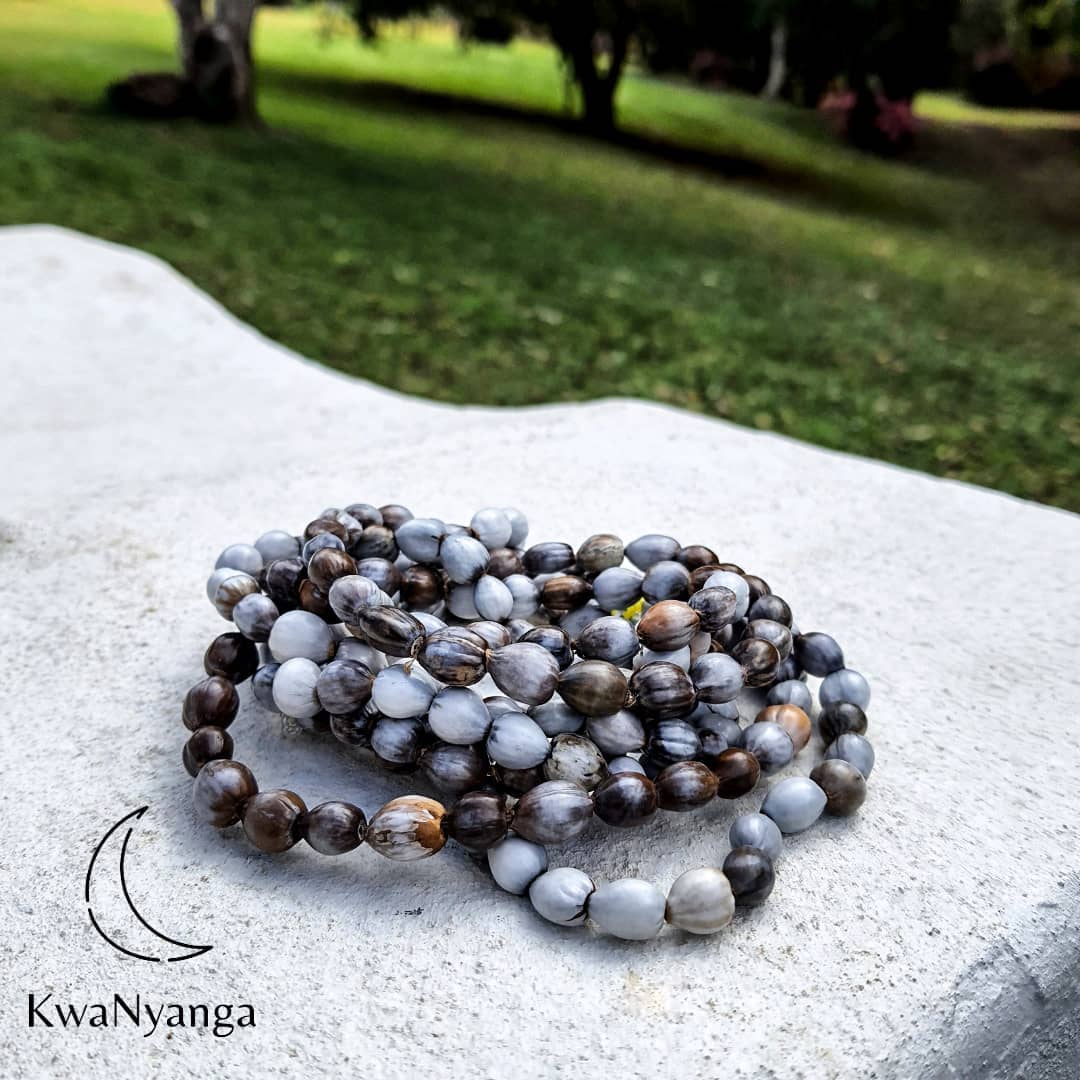 Uchwabaza Beads