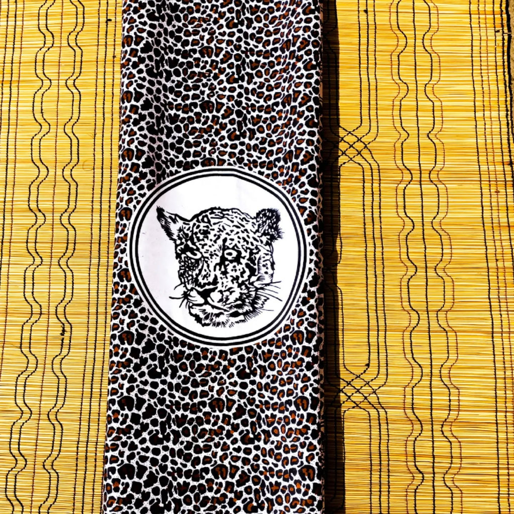 iNgwe Bhayi - Leopard Cloth