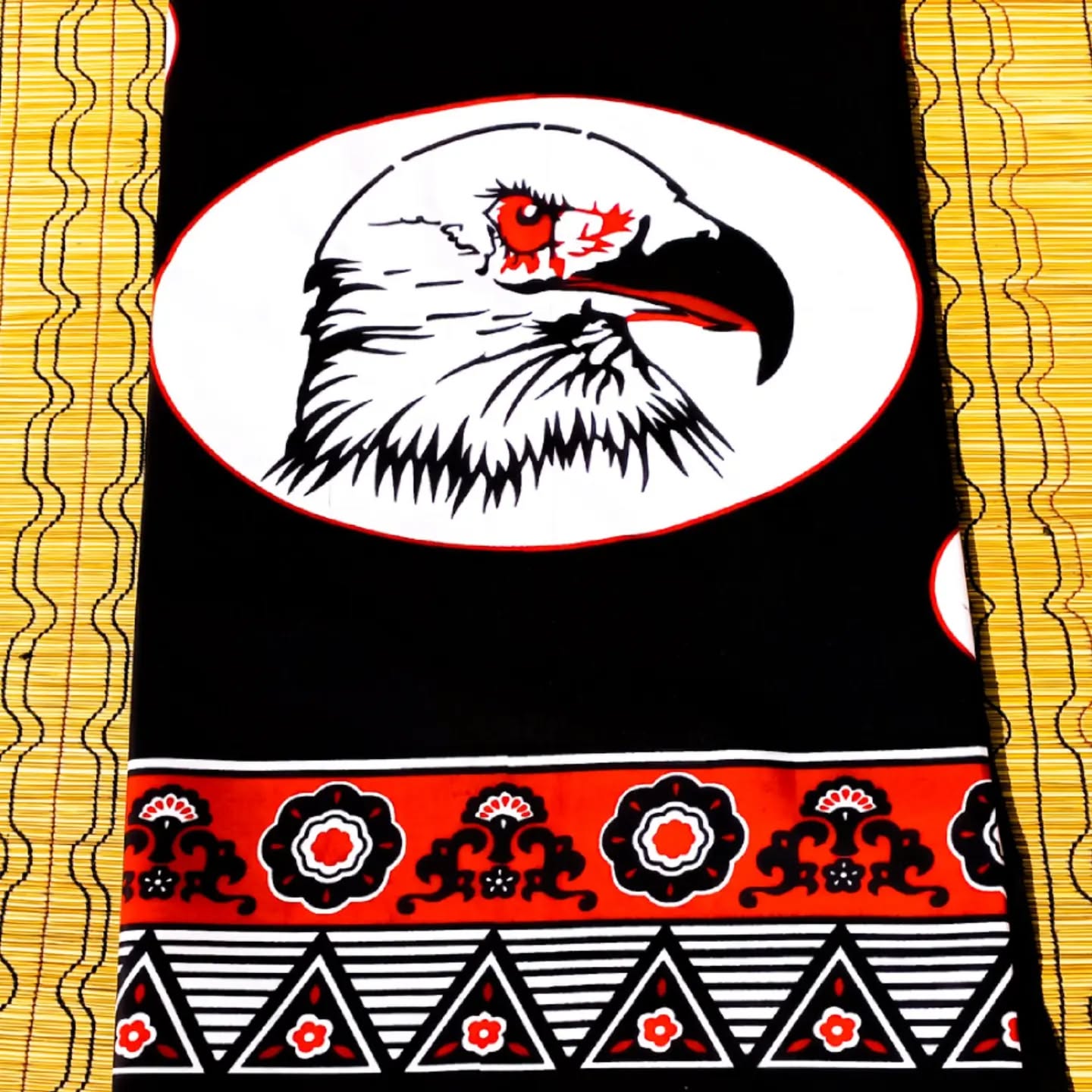 uKhozi Bhayi - Eagle Cloth
